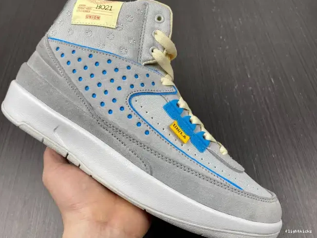 DN3802-001 Union 2 Retro Fog Grey Jordan 0519